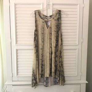 Jodifl snakeskin dress. Size Medium